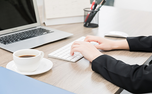 注冊(cè)公司時(shí)，選擇一般納稅人或小規(guī)模納...