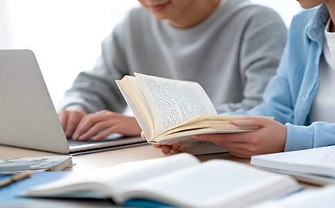 會(huì)計(jì)記賬報(bào)稅費(fèi)用多少？