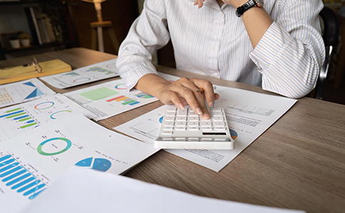 貨運(yùn)代理公司注冊(cè)：條件、費(fèi)用與注意事...