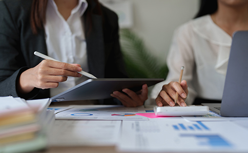 開(kāi)曼群島注冊(cè)公司流程復(fù)雜嗎？